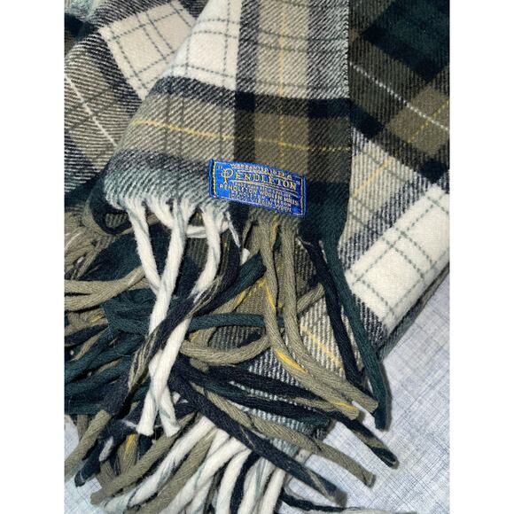 Vintage Pendleton Wool Throw Blanket 50"x60" + Fringe Tartan Plaid USA Made EUC - Picture 3 of 5